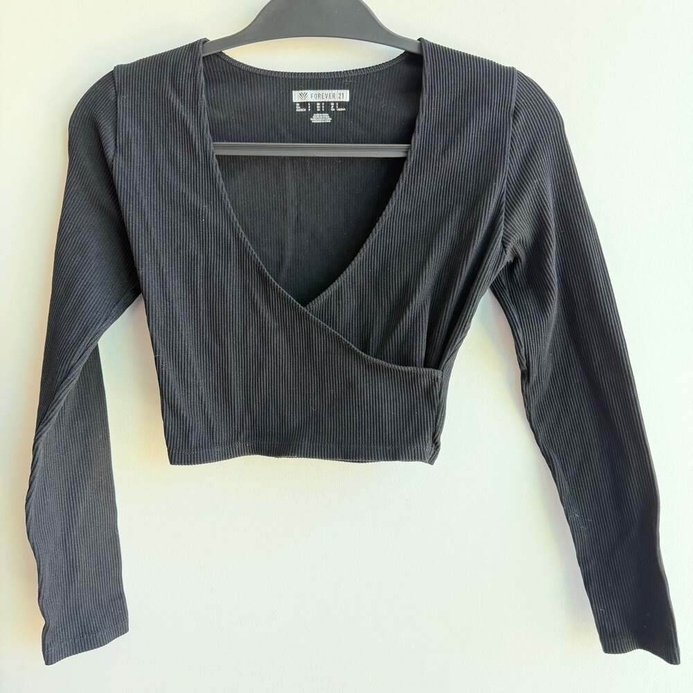 Forever 21 Black Ribbed Long Sleeve Surplice Crop Top
